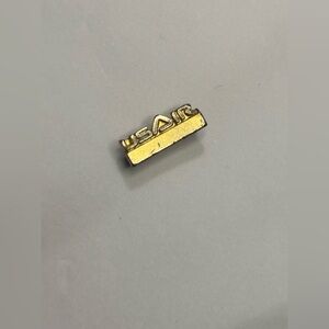 Vintage gold-plated US Air service pin